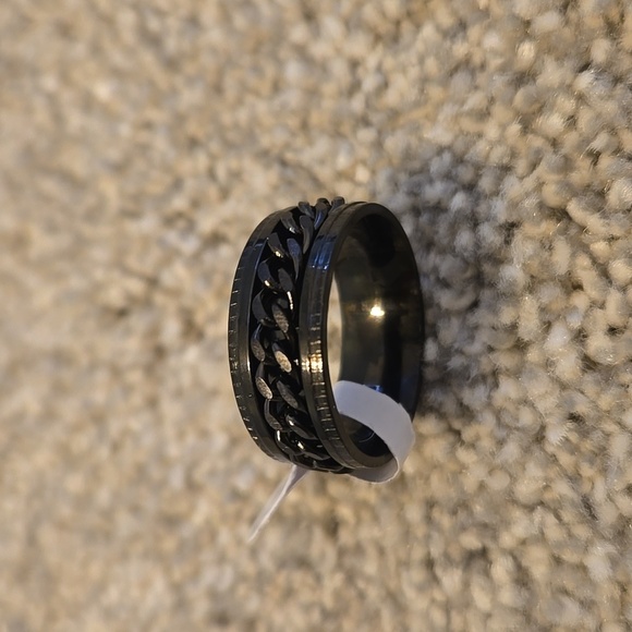 8mm Black Men's Ring Size 8 Fidget Ring - Picture 2 of 2